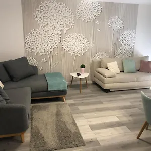 Gyoengye Delux Apartment