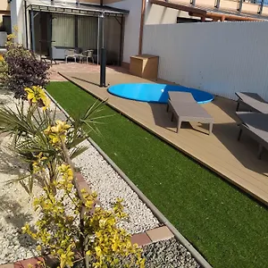 Sarkcsillag Teljes Csaladihaz- Star Complete Family House Apartment
